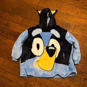 Bluey Blanket hoodie NWOT fits kids sz 4-10